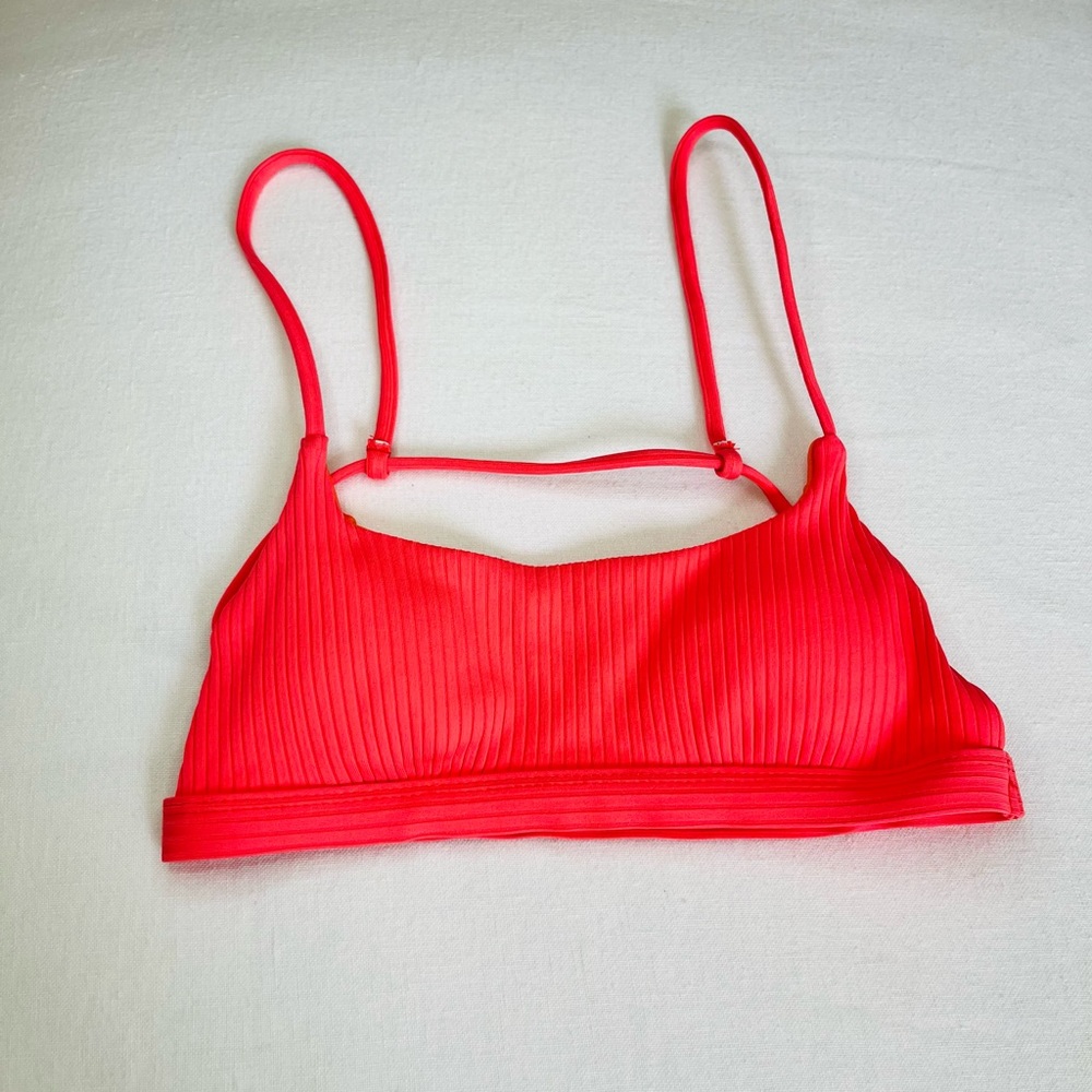 VYB Bikini Top nwot